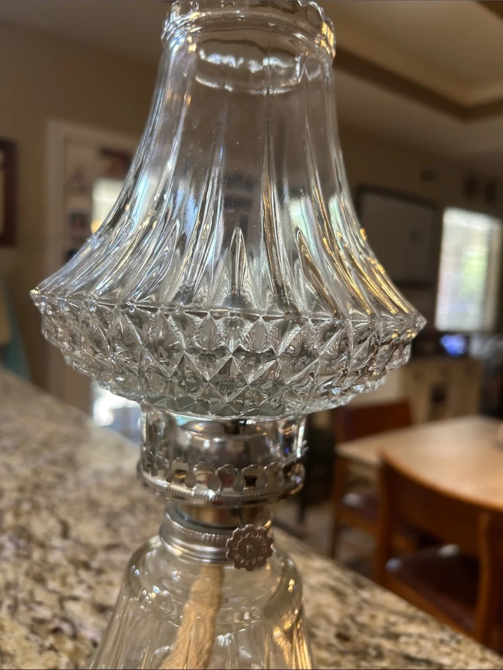 Clear Glass Vintage-Diamond Cut Style Table Oil Lamp -